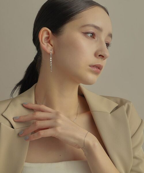 COCOSHNIK / ココシュニック ピアス・イヤリング | プラチナ フラワークロスフリンジ スタッドピアス | 詳細8