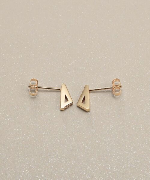 COCOSHNIK / ココシュニック ピアス・イヤリング | K10ダイヤモンド トライアングルシェイプ スタッドピアス | 詳細4