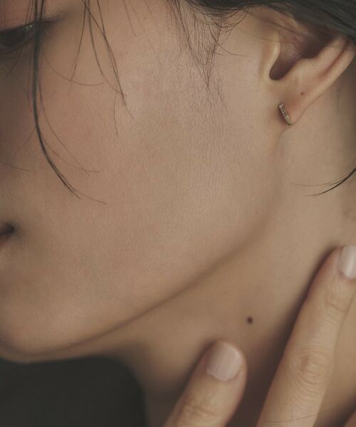 COCOSHNIK / ココシュニック ピアス・イヤリング | K10ダイヤモンド トライアングルシェイプ スタッドピアス | 詳細9