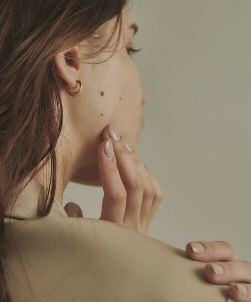 COCOSHNIK / ココシュニック ピアス・イヤリング | K10甲丸トリプルツイストフープ スタッドピアス小 | 詳細9