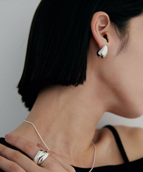 COCOSHNIK / ココシュニック ピアス・イヤリング | シルバー ホロウピアス ロングクッションシェイプ | 詳細11
