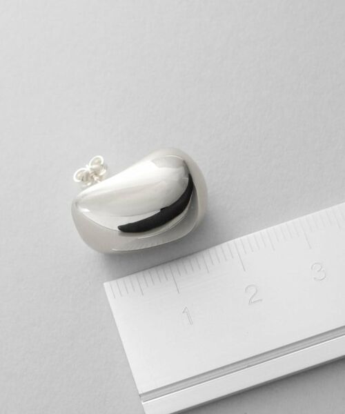 COCOSHNIK / ココシュニック ピアス・イヤリング | シルバー ホロウピアス ロングクッションシェイプ | 詳細6