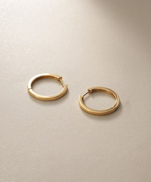 COCOSHNIK / ココシュニック ピアス・イヤリング | K18平打ちフープ ワンタッチピアス | 詳細1