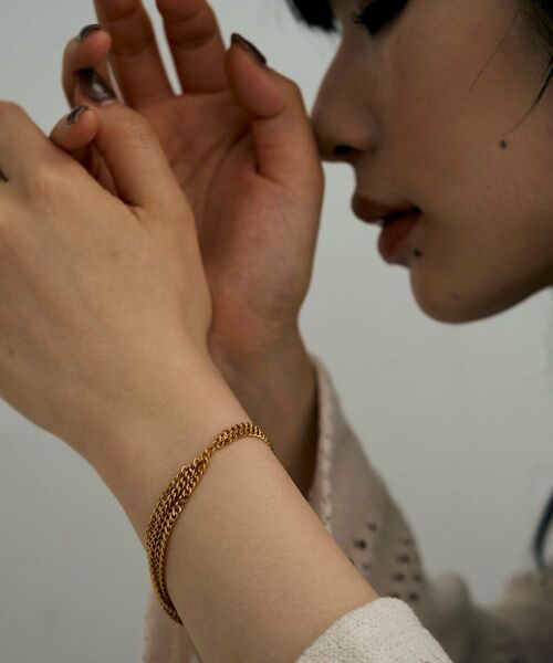 COCOSHNIK / ココシュニック ブレスレット・バングル | シルバー カーブチェーンアシンメトリードレープブレスレット GP | 詳細8