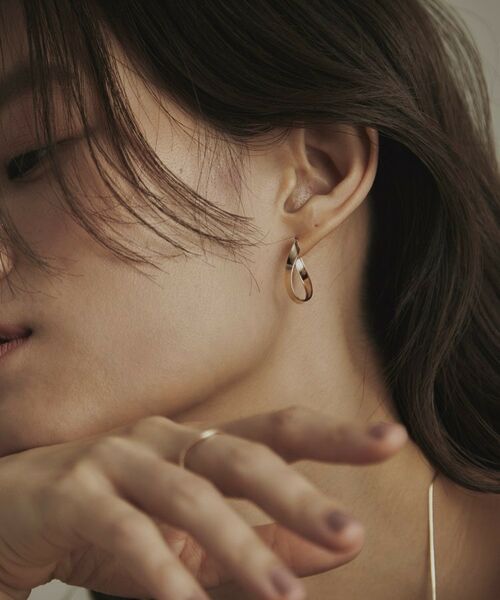 COCOSHNIK / ココシュニック ピアス・イヤリング | K10平打ちカーブ フープピアス | 詳細9