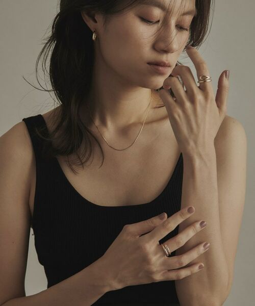 COCOSHNIK / ココシュニック ピアス・イヤリング | K10中空カーブ フープピアス | 詳細6