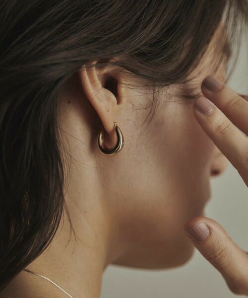 COCOSHNIK / ココシュニック ピアス・イヤリング | K10中空カーブ フープピアス | 詳細8