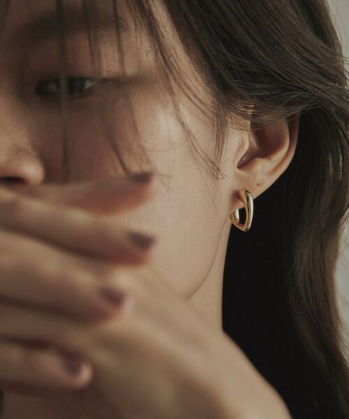 COCOSHNIK / ココシュニック ピアス・イヤリング | K10中空ラウンデッドシェイプフープ スタッドピアス | 詳細7