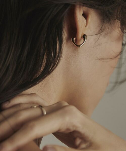 COCOSHNIK / ココシュニック ピアス・イヤリング | K10中空ラウンデッドシェイプフープ スタッドピアス | 詳細8