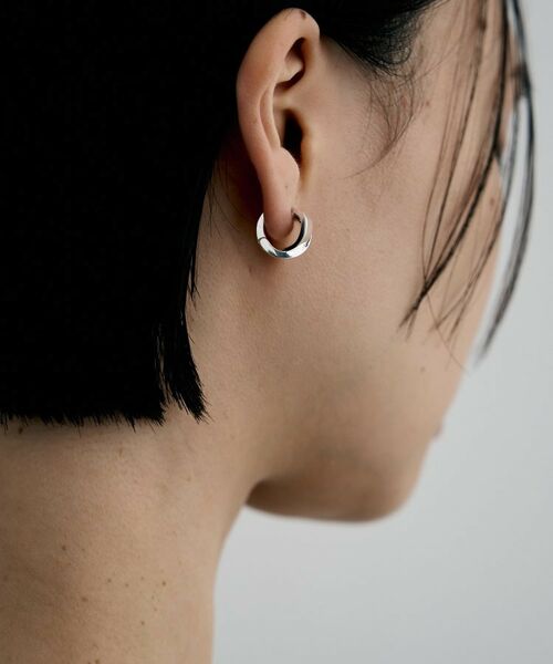 COCOSHNIK / ココシュニック ピアス・イヤリング | シルバー ハギーイヤリング フォールディングオーバーラップ | 詳細8