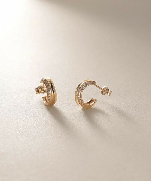 COCOSHNIK / ココシュニック ピアス・イヤリング | K10ダイヤモンド 逆アールフープ スタッドピアス | 詳細1