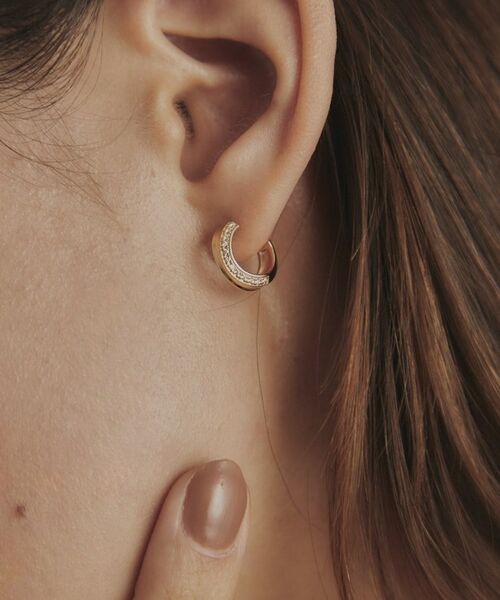 COCOSHNIK / ココシュニック ピアス・イヤリング | K10ダイヤモンド 逆アールフープ スタッドピアス | 詳細9