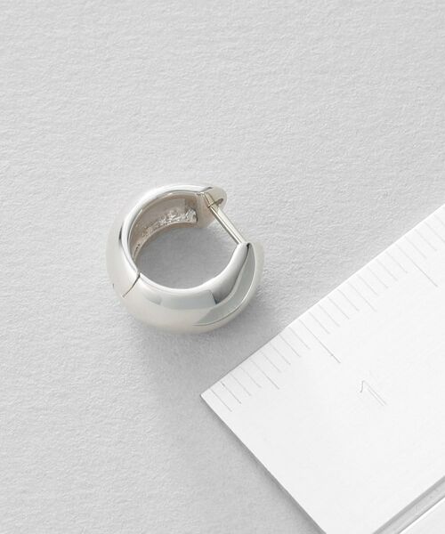 COCOSHNIK / ココシュニック ピアス・イヤリング | シルバー ハギーフープ ワイドピアス | 詳細4