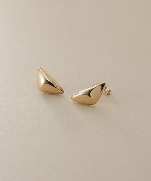 COCOSHNIK / ココシュニック ピアス・イヤリング | K10中空トライアングルピラミッド スタッドピアス | 詳細1