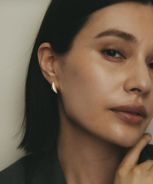 COCOSHNIK / ココシュニック ピアス・イヤリング | K10中空トライアングルピラミッド スタッドピアス | 詳細7