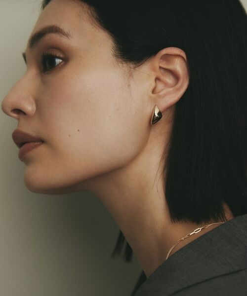 COCOSHNIK / ココシュニック ピアス・イヤリング | K10中空トライアングルピラミッド スタッドピアス | 詳細8