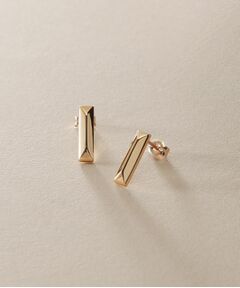 COCOSHNIK / ココシュニック ピアス・イヤリング | K10中空レクタングルピラミッド スタッドピアス