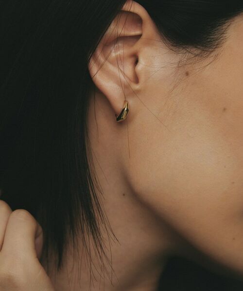 COCOSHNIK / ココシュニック ピアス・イヤリング | K10面取りトラペーズ スタッズピアス | 詳細9