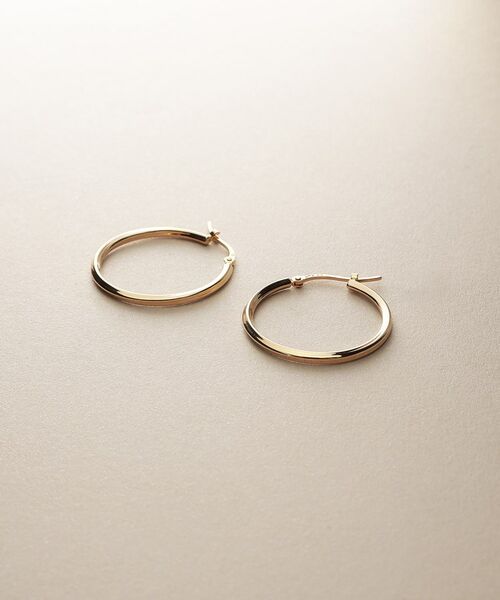 COCOSHNIK / ココシュニック ピアス・イヤリング | K10中空角線ツイスト フープピアス | 詳細1