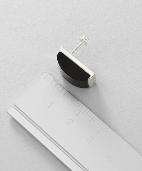 COCOSHNIK / ココシュニック ピアス・イヤリング | シルバー オニキス バフトップカットピアス | 詳細5