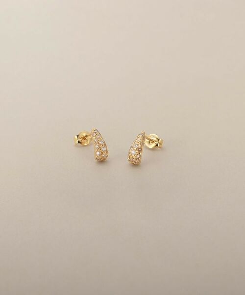 COCOSHNIK / ココシュニック ピアス・イヤリング | K18ダイヤモンド ペアシェイプカーブライン スタッドピアス | 詳細1