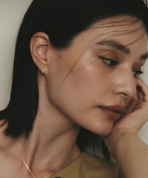 COCOSHNIK / ココシュニック ピアス・イヤリング | K18ダイヤモンド ペアシェイプカーブライン スタッドピアス | 詳細7