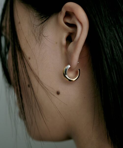 COCOSHNIK / ココシュニック ピアス・イヤリング | シルバー コンビカラー スモールフープ ダブルプランプピアス | 詳細9