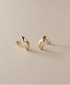 COCOSHNIK / ココシュニック ピアス・イヤリング | K10中空ペアシェイプカーブ スタッドピアス