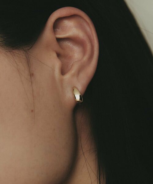 COCOSHNIK / ココシュニック ピアス・イヤリング | K10中空ペアシェイプカーブ スタッドピアス | 詳細8