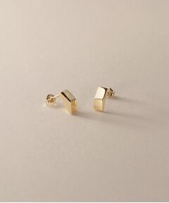 COCOSHNIK / ココシュニック ピアス・イヤリング | K10中空トライアングルシェイプ スタッドピアス