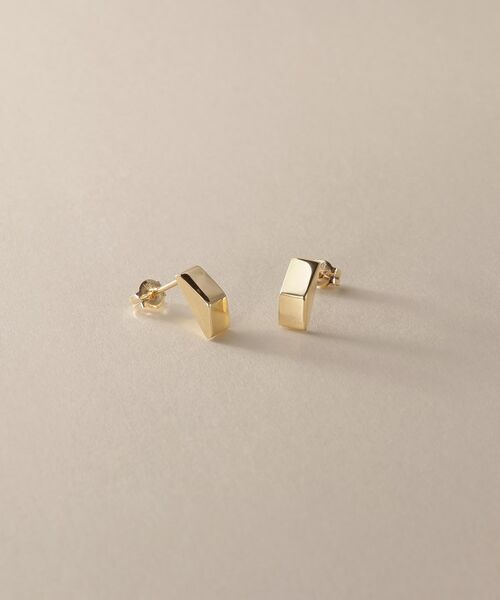 COCOSHNIK / ココシュニック ピアス・イヤリング | K10中空トライアングルシェイプ スタッドピアス | 詳細1