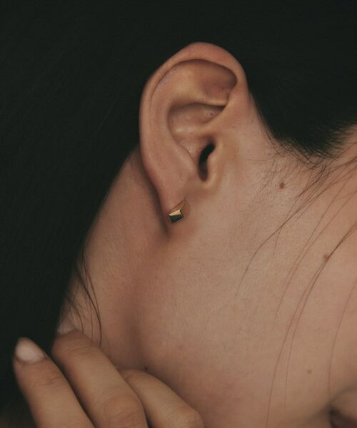 COCOSHNIK / ココシュニック ピアス・イヤリング | K10中空トライアングルシェイプ スタッドピアス | 詳細8