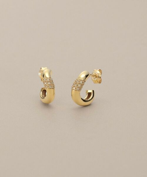 COCOSHNIK / ココシュニック ピアス・イヤリング | K10ダイヤモンド パヴェカーブフープ スタッドピアス（アイボリー(104)）