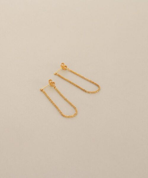 COCOSHNIK / ココシュニック ピアス・イヤリング | K18クリスクロスチェーンフープ スタッドピアス（イエローゴールド(100)）