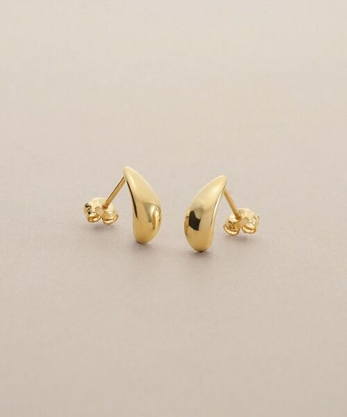COCOSHNIK / ココシュニック ピアス・イヤリング | K18中空ペアシェイプカーブ スタッドピアス | 詳細1