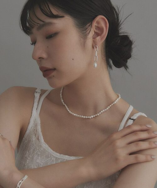 COCOSHNIK ONKITSCH / ココシュニックオンキッチュ ネックレス・ペンダント・チョーカー | シルバー バロックパール カーブチェーン マンテルネックレス | 詳細10