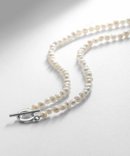 COCOSHNIK ONKITSCH / ココシュニックオンキッチュ ネックレス・ペンダント・チョーカー | シルバー バロックパール カーブチェーン マンテルネックレス（シルバー(606)）