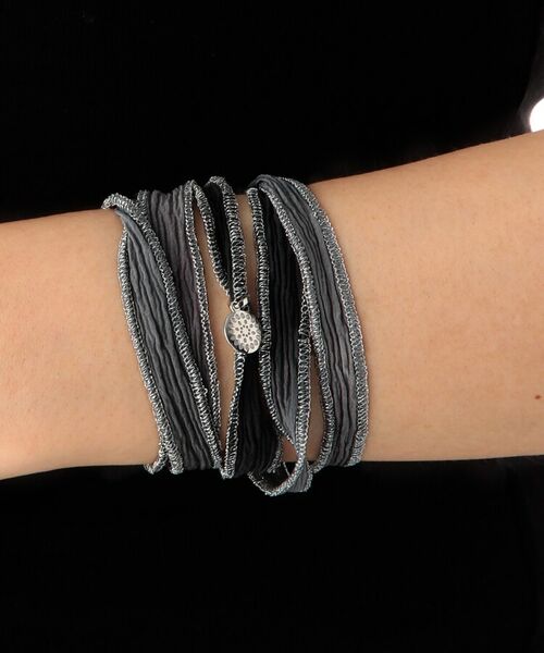 COCOSHNIK ONKITSCH / ココシュニックオンキッチュ ブレスレット・バングル | シルクリボンブレスレット(グレー) | 詳細5