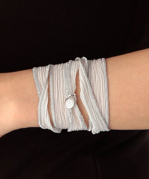 COCOSHNIK ONKITSCH / ココシュニックオンキッチュ ブレスレット・バングル | シルクリボンブレスレット(白) | 詳細5