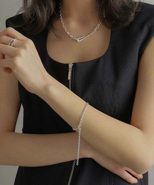 COCOSHNIK ONKITSCH / ココシュニックオンキッチュ ブレスレット・バングル | シルバー ハンギングロングカーブチェーン ブレスレット | 詳細11