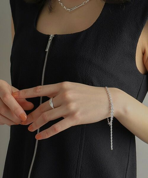 COCOSHNIK ONKITSCH / ココシュニックオンキッチュ ブレスレット・バングル | シルバー ハンギングロングカーブチェーン ブレスレット | 詳細13
