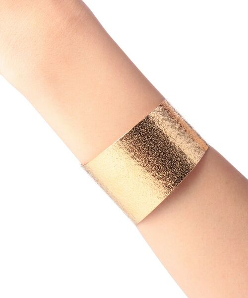 COCOSHNIK ONKITSCH / ココシュニックオンキッチュ ブレスレット・バングル | テクスチャープレート アシンメトリーバングル | 詳細4