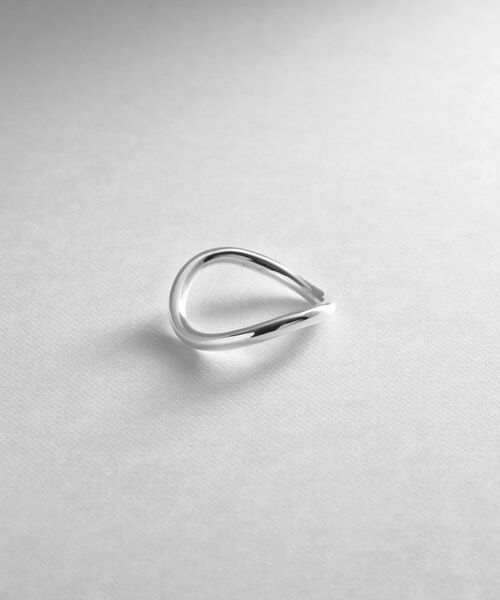 COCOSHNIK ONKITSCH / ココシュニックオンキッチュ リング | シルバー ラインリング カーブ | 詳細1