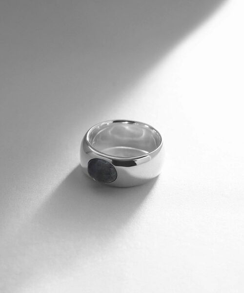 COCOSHNIK ONKITSCH / ココシュニックオンキッチュ リング | シルバー カラーストーン（ブラックラブラドライト）ワイドリング | 詳細1