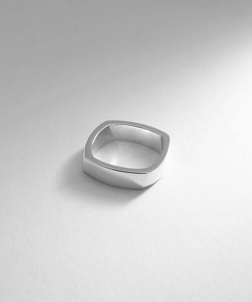 COCOSHNIK ONKITSCH / ココシュニックオンキッチュ リング | シルバー ツイストスクエア リングS（シルバー(600)）