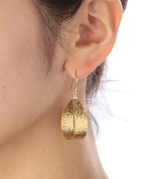 COCOSHNIK ONKITSCH / ココシュニックオンキッチュ ピアス・イヤリング | テクスチャープレート フープピアス(S) (K10ポスト) | 詳細4