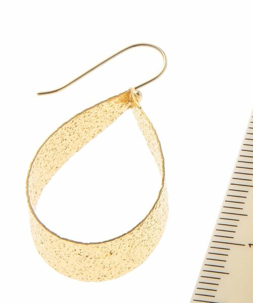 COCOSHNIK ONKITSCH / ココシュニックオンキッチュ ピアス・イヤリング | テクスチャープレート フープピアス(S) (K10ポスト) | 詳細6