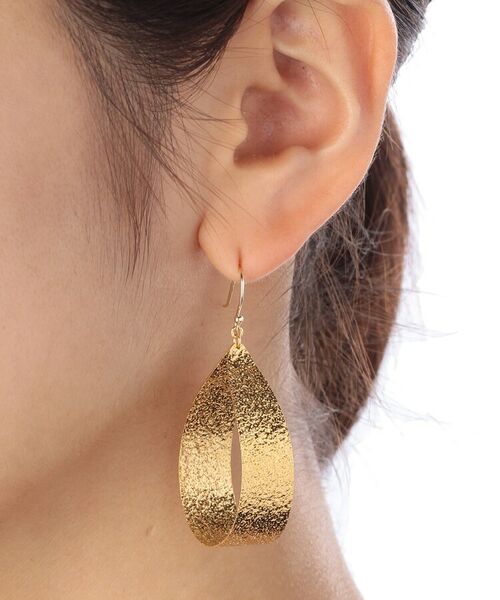 COCOSHNIK ONKITSCH / ココシュニックオンキッチュ ピアス・イヤリング | テクスチャープレート フープピアス(M) (K10ポスト) | 詳細4