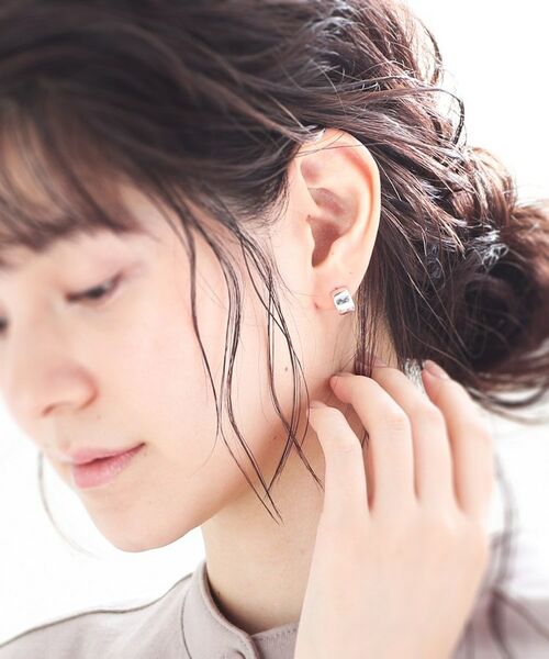 COCOSHNIK ONKITSCH / ココシュニックオンキッチュ ピアス・イヤリング | シルバー スモールフープ ワイドピアス | 詳細5