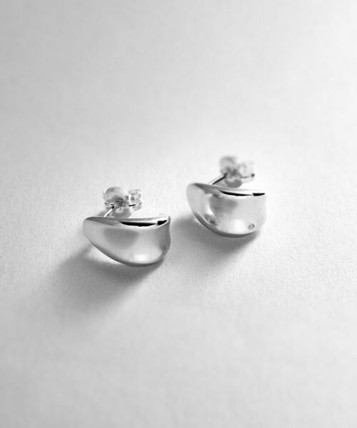 COCOSHNIK ONKITSCH / ココシュニックオンキッチュ ピアス・イヤリング | シルバー スモールフープ ホロウピアス | 詳細1